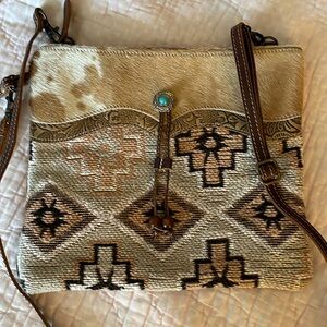 MYRA bag, EXcellent condition! Cross body- messenger- leather browns tooled